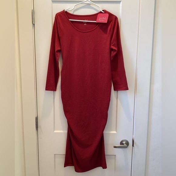 NWT Isabel Maternity’s Red Long Sleeve dress Size medium - Picture 1 of 4